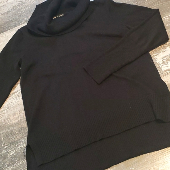 Cable and Guage turtle neck - Picture 3 of 3